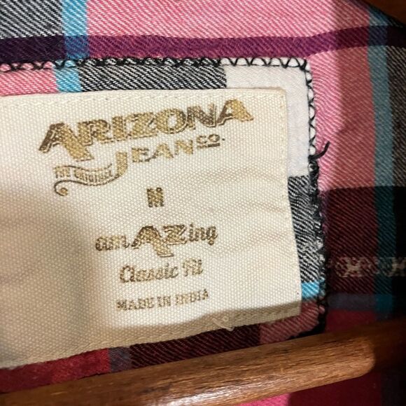 Arizona Jeans, plaid shirt, women’s size medium, excellent condition - Picture 4 of 6